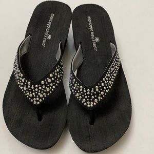 MONTEGO BAY CLUB WEDGE BLACK SANDALS SIZE 6 1/2